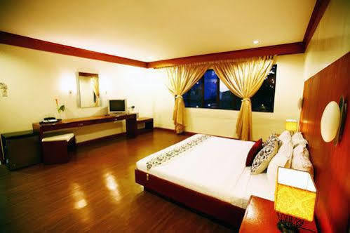 Nagaland Hotel Exteriör bild
